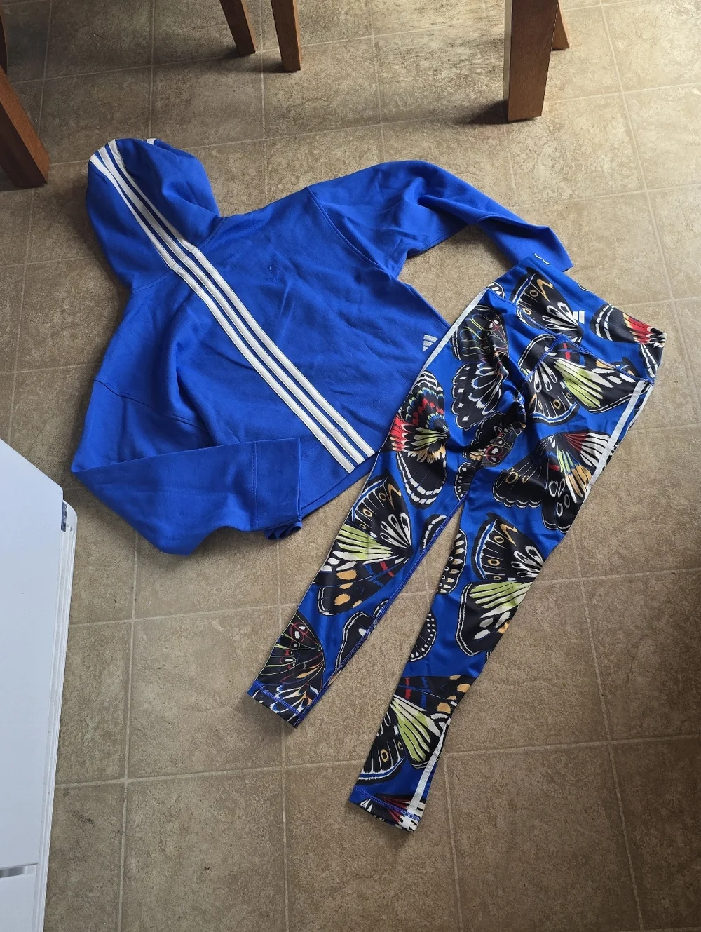 Dont PurchaseNWT Adidas X Farm Rio Butterfly Hoodie & Butterfly-Print Leggings - Picture 7 of 7